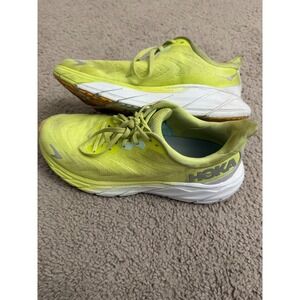 Hoka Arahi 6 One One Women's Size 9.5 B Citrus Glow Running Sneaker